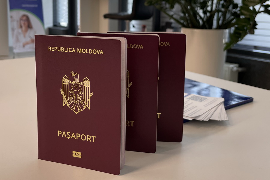 Pașaport moldovenesc la o zi