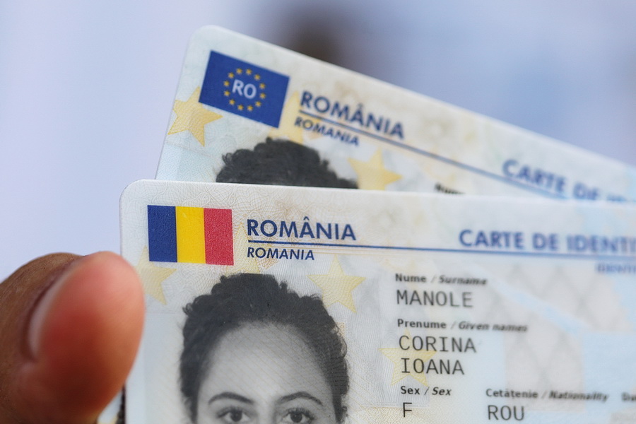 Buletine de identitate electronice:  în România au fost eliberate primele 5000