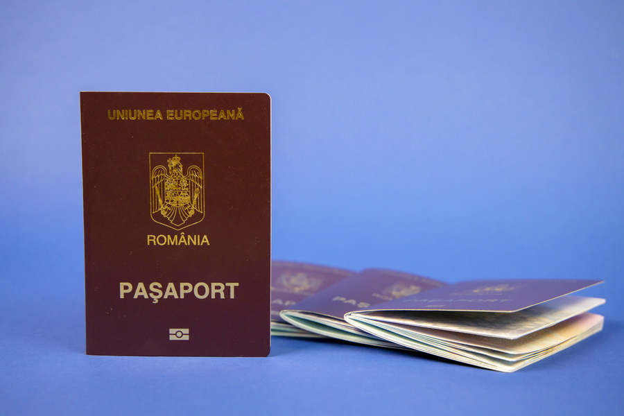 Cum să obțineți un post de muncă în UE cu pașaport românesc